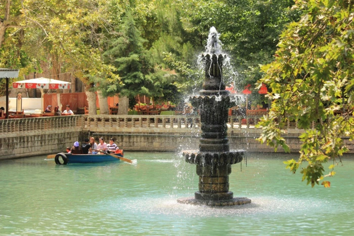 Tarihin Sıfır Noktasında Bir Zaman Yolculuğu: Şanlıurfa Gezi Rehberi