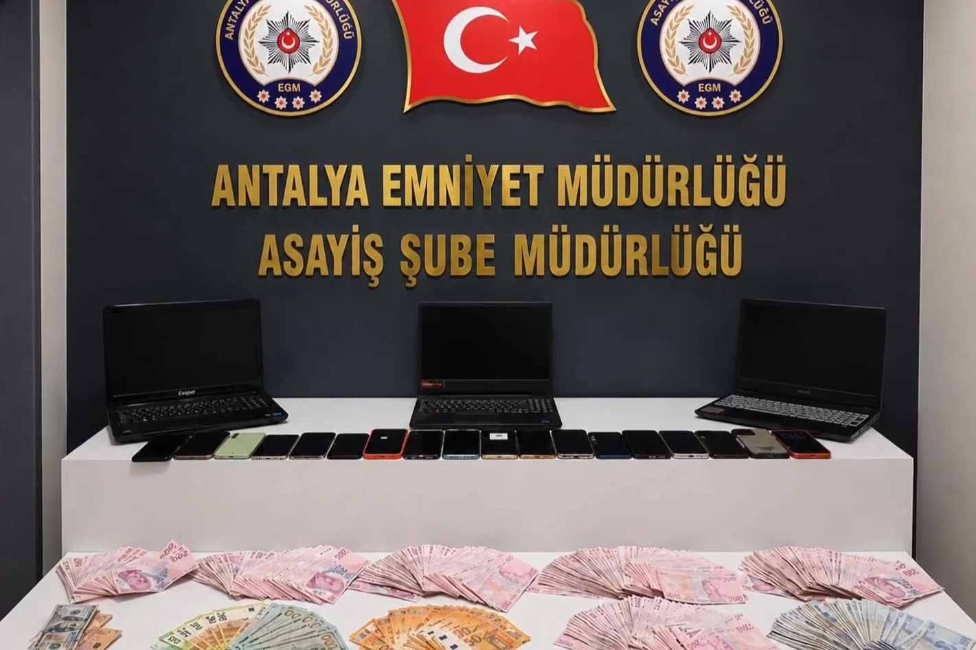 Antalya'da son durak operasyonu! 14 tutuklama