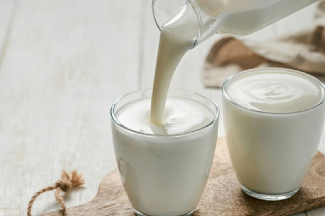 Ticari toplanan s&uuml;t geriledi... Ayran ve kefir &uuml;retimi arttı