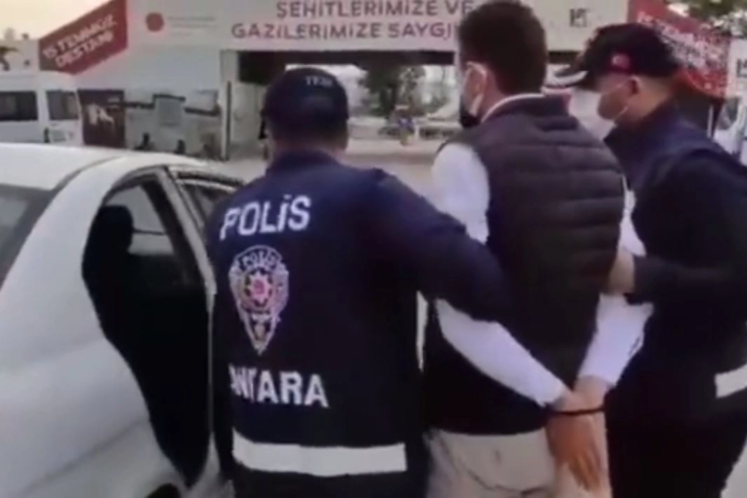 Ankara&rsquo;da FET&Ouml; operasyonu: 205 g&ouml;zaltıdan 166'sı yakalandı