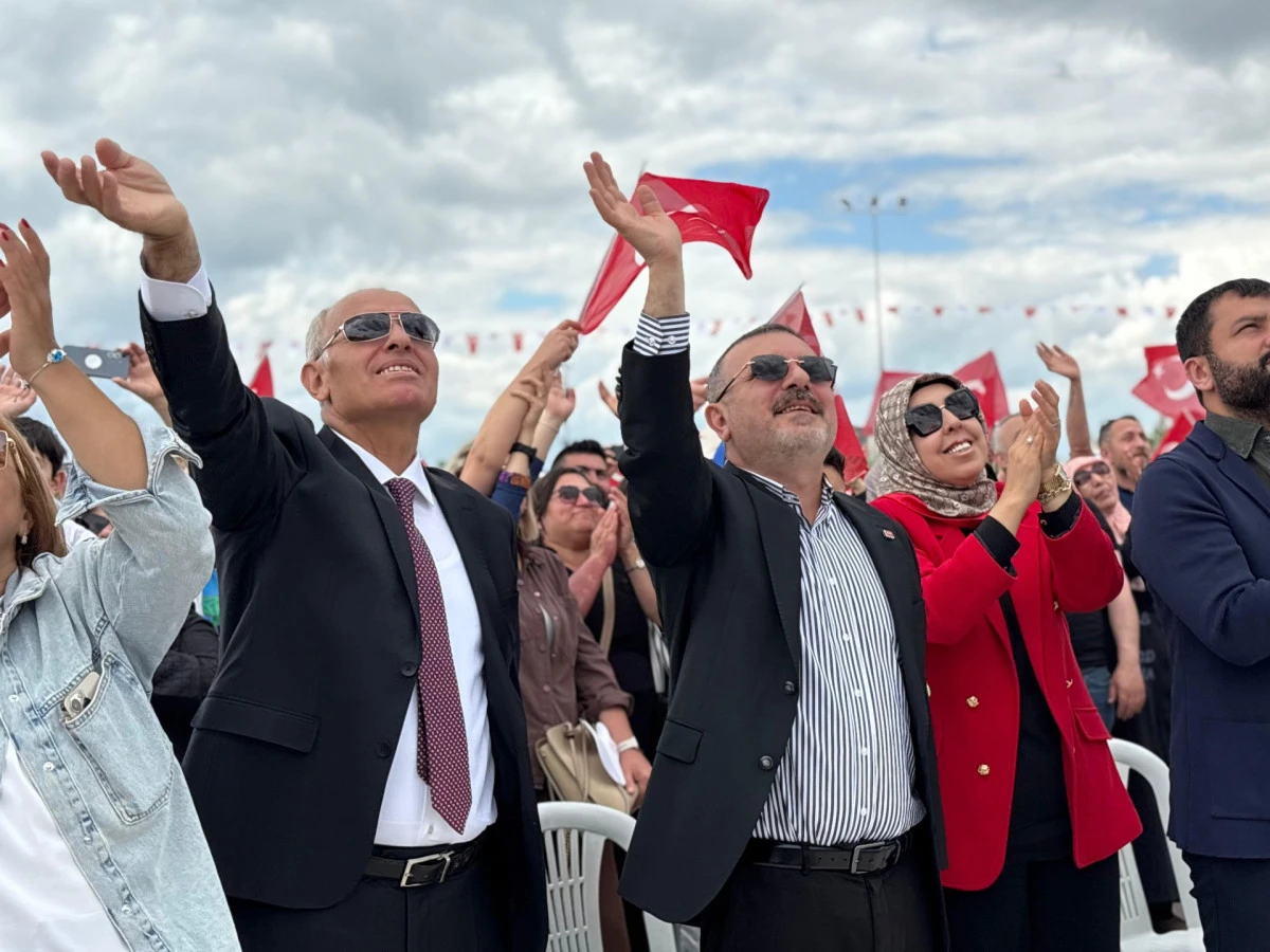 19 MAYIS COŞKUSU SİNCAN PARK&rsquo;TA YAŞANDI