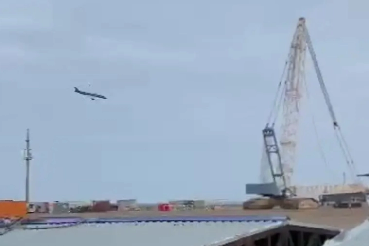 Kazakistan'da u&ccedil;ak d&uuml;şt&uuml;!