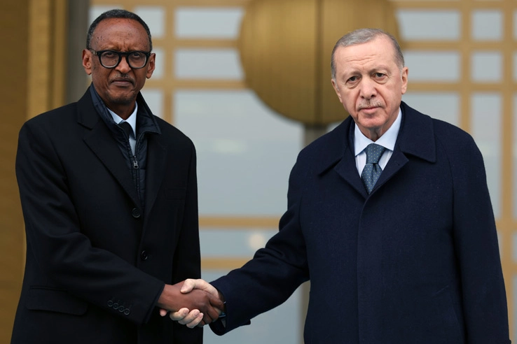 Cumhurbaşkanı Erdoğan ile Kagame ile g&ouml;r&uuml;şt&uuml;