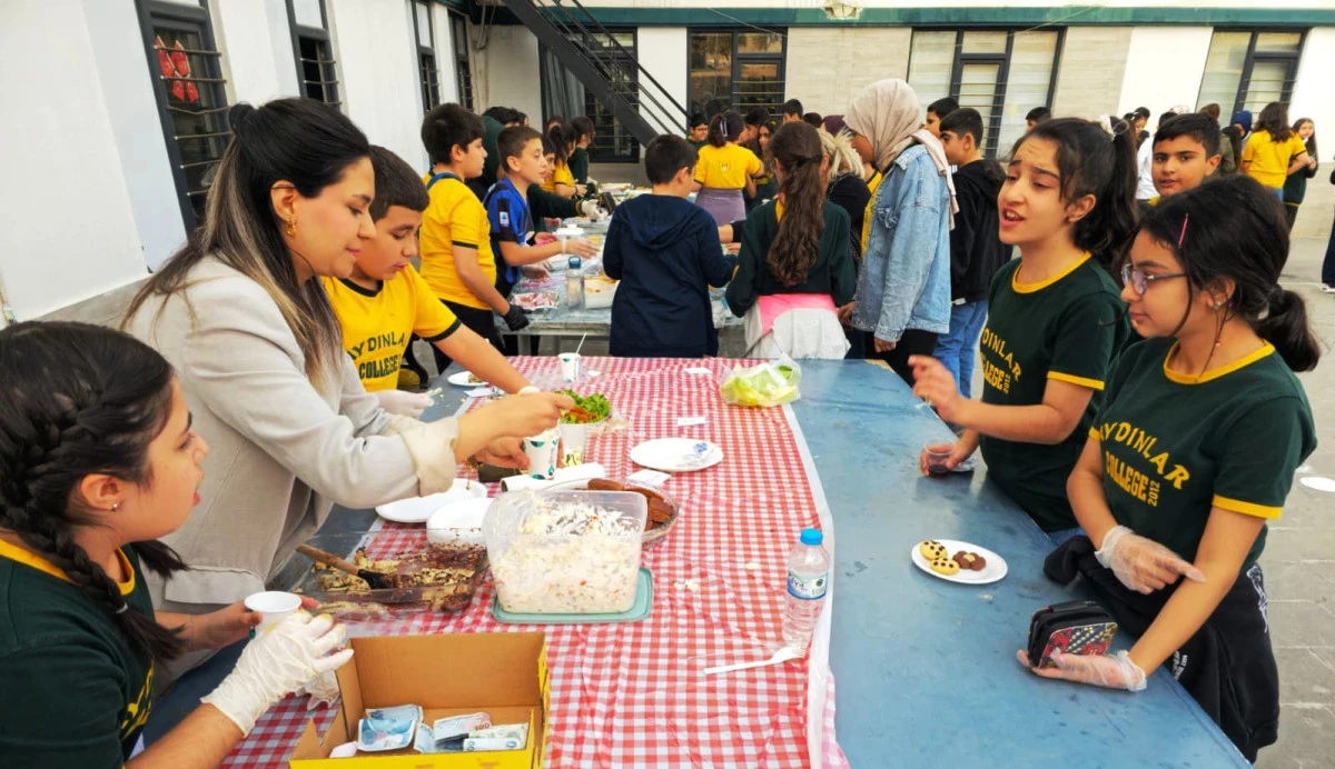 Aydınlar Koleji Öğrencileri Anlamlı Bir Dayanışma Örneğine İmza Attı