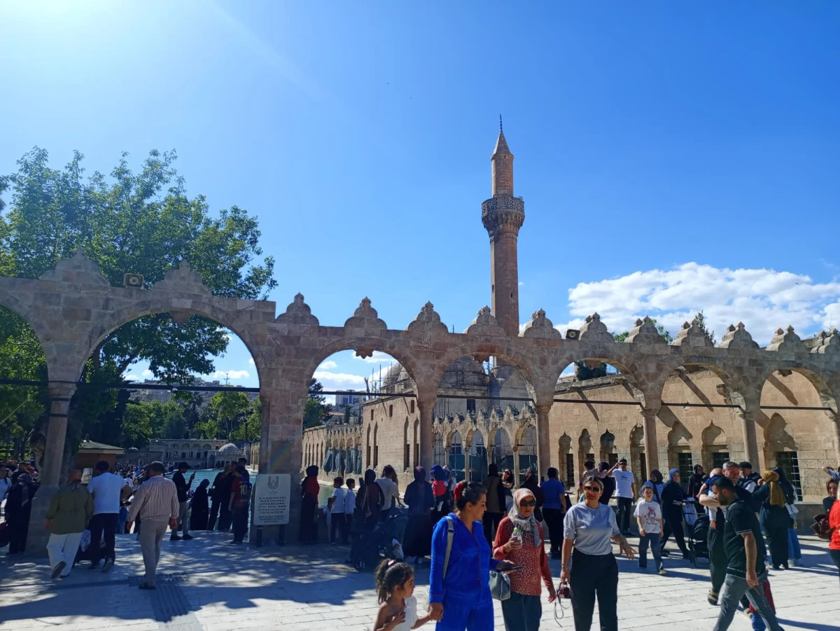Balıklıg&ouml;l Ziyaret&ccedil;i Akınına Uğradı!