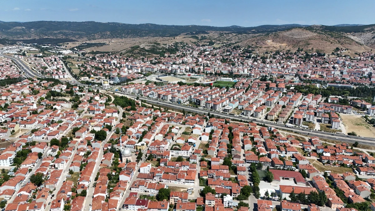 Bilecik&rsquo;in &Ccedil;&ouml;z&uuml;m Bekleyen Sorunları: Potansiyel Var, Yatırım Şart!
