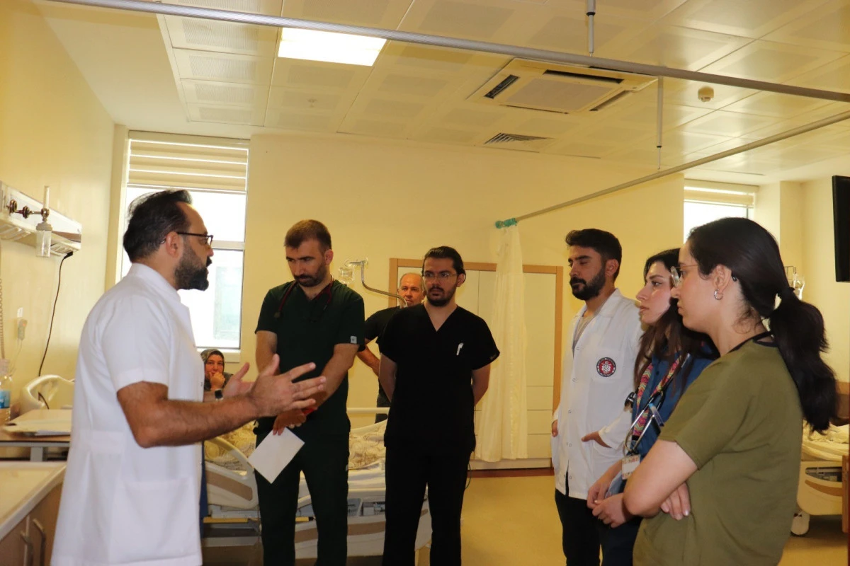 DR. HALİL FEDAİ&rsquo;DEN KALP SAĞLIĞI İ&Ccedil;İN KRİTİK UYARI: ANİ BAŞLAYAN AĞRILARA DİKKAT