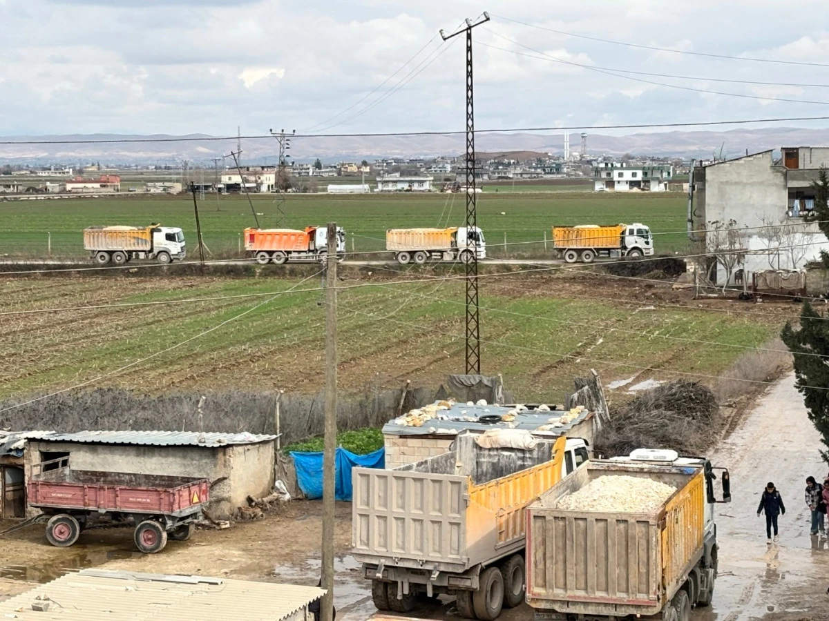Eyy&uuml;biye Kırsal Mahalle Yollarında Yapım Devam Ediyor