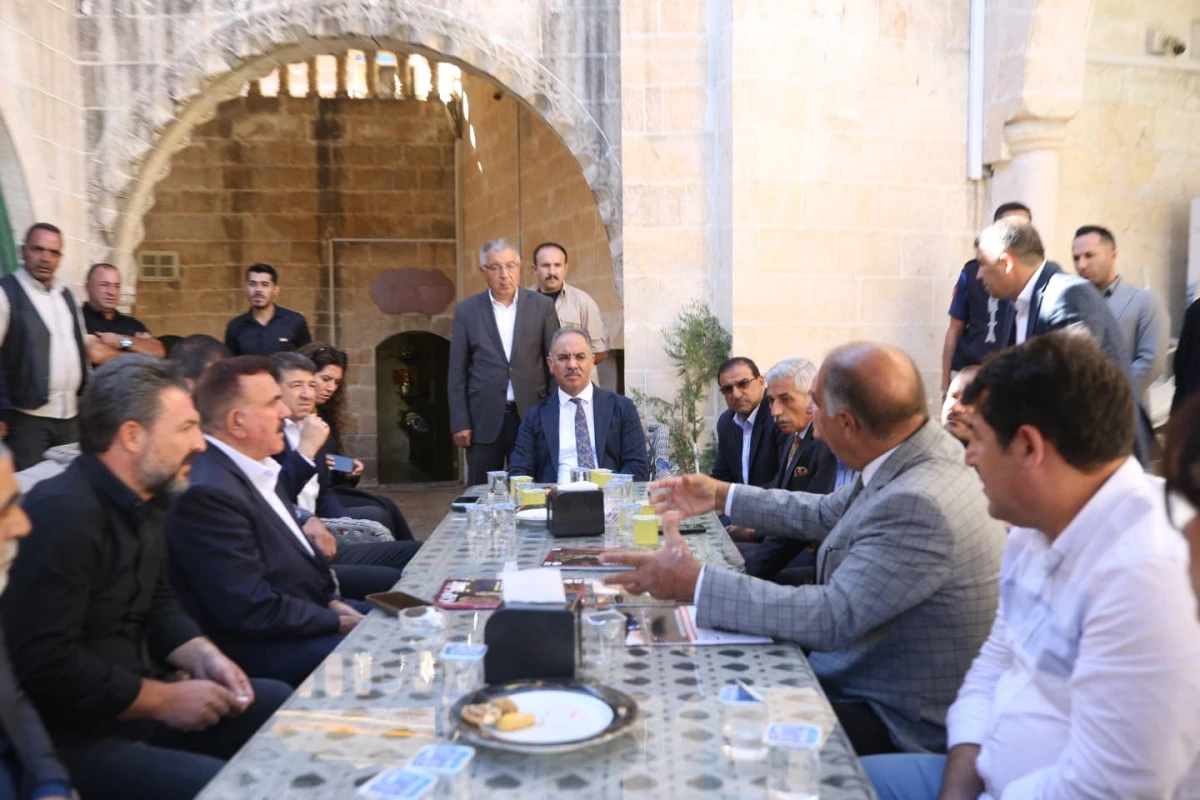 Eyyübiye’deki Temizlik Seferberliğine İşletmeler Dâhil Oluyor