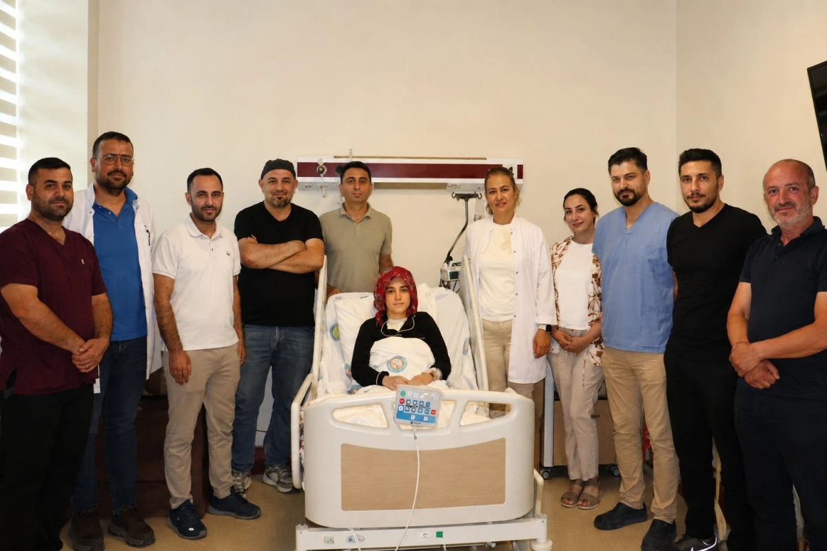 HR&Uuml; HASTANESİ'NDE DOĞUM SONRASI GELİŞEN İNMEYE BAŞARILI M&Uuml;DAHALE