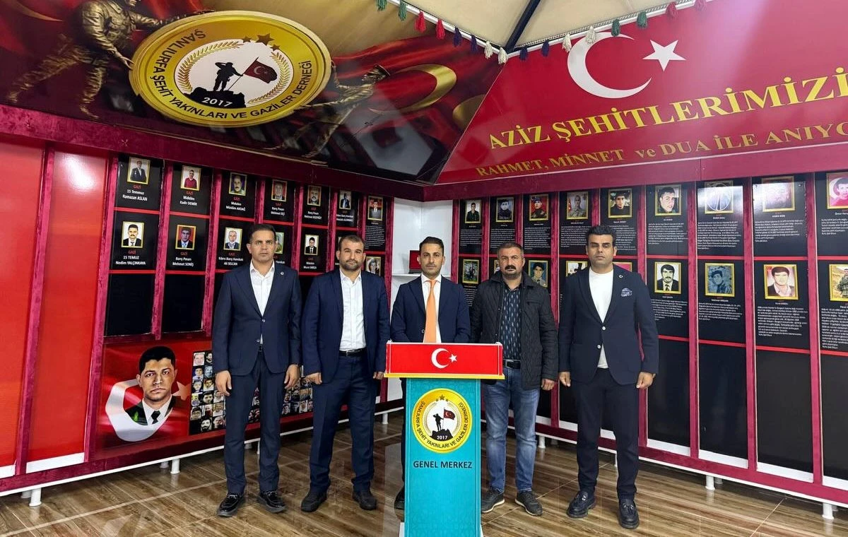 İz Bırakanlar Cemiyeti&rsquo;nden Şehit Yakınları ve Gaziler Derneği&rsquo;ne Ziyaret