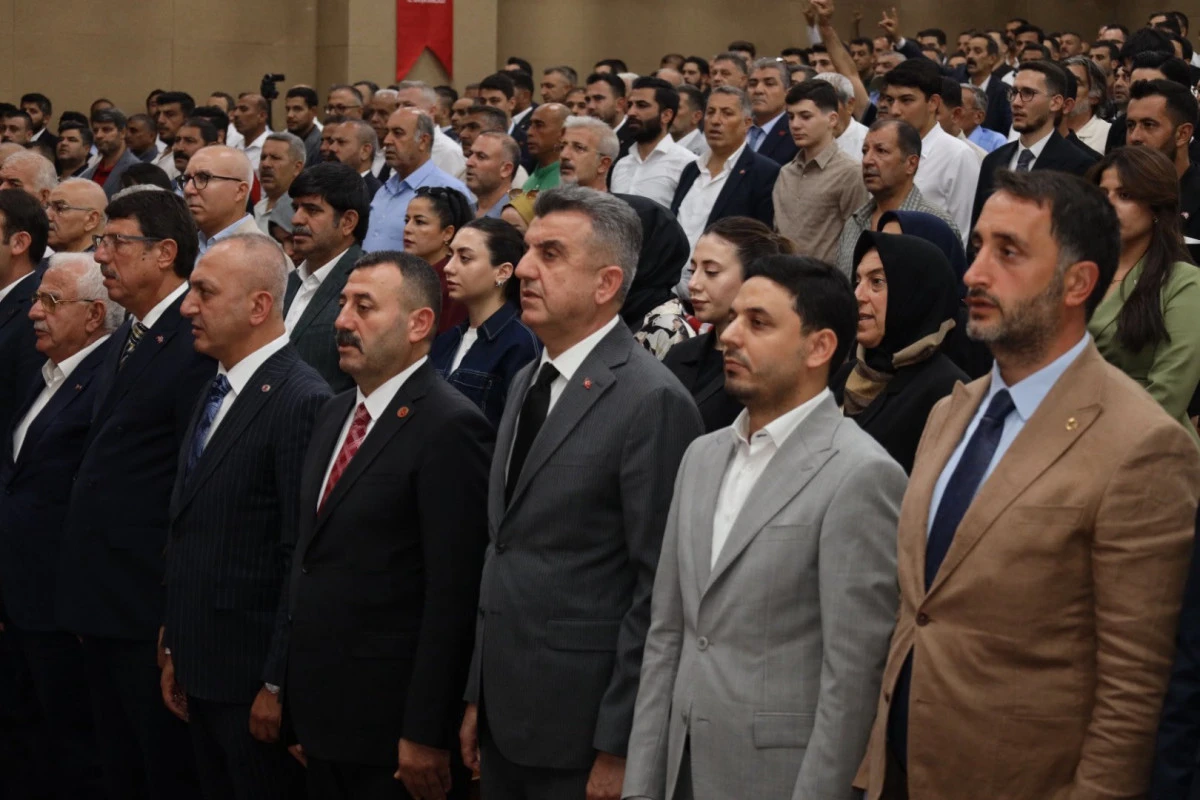 MHP ŞANLIURFA İL KONGRESİ TAMAMLANDI: OSMAN MUTLU G&Uuml;VEN TAZELEDİ