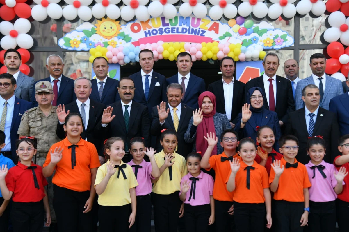 ŞANLIURFA&rsquo;DA İLK DERS ZİLİ &Ccedil;ALDI