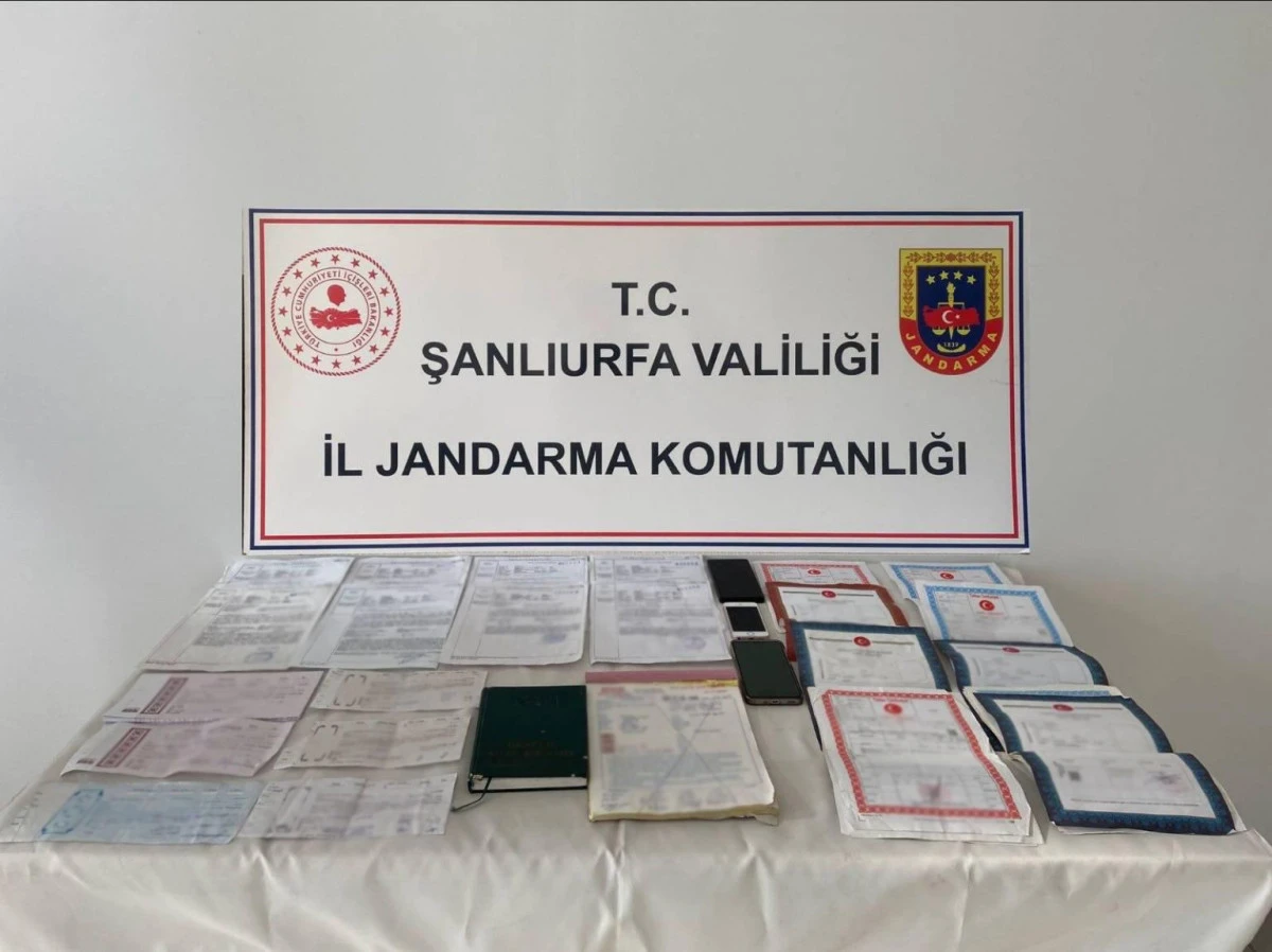 Şanlıurfa'da Tefeci &Ccedil;etesine Jandarma Darbesi