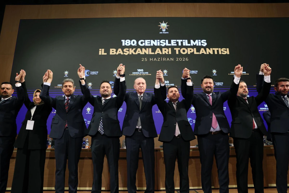 Siyasette Sıcak Gelişme: 3 Belediye Başkanı AK Parti Saflarına Katıldı!