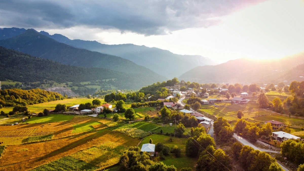 TARIM ARAZİLERİNDE YAPILAŞMAYA İZİN YOK 