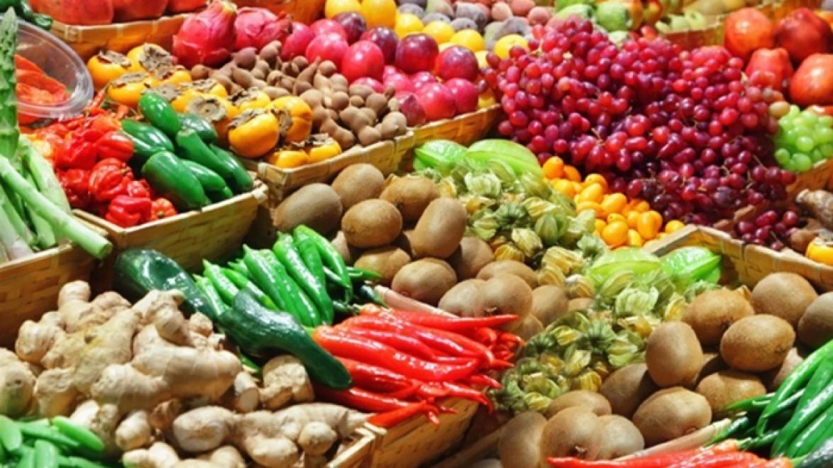 TARLADA BAŞKA TEZGAHTA BAŞKA: &Ccedil;ift&ccedil;i mi Kazanıyor, Marketler mi?