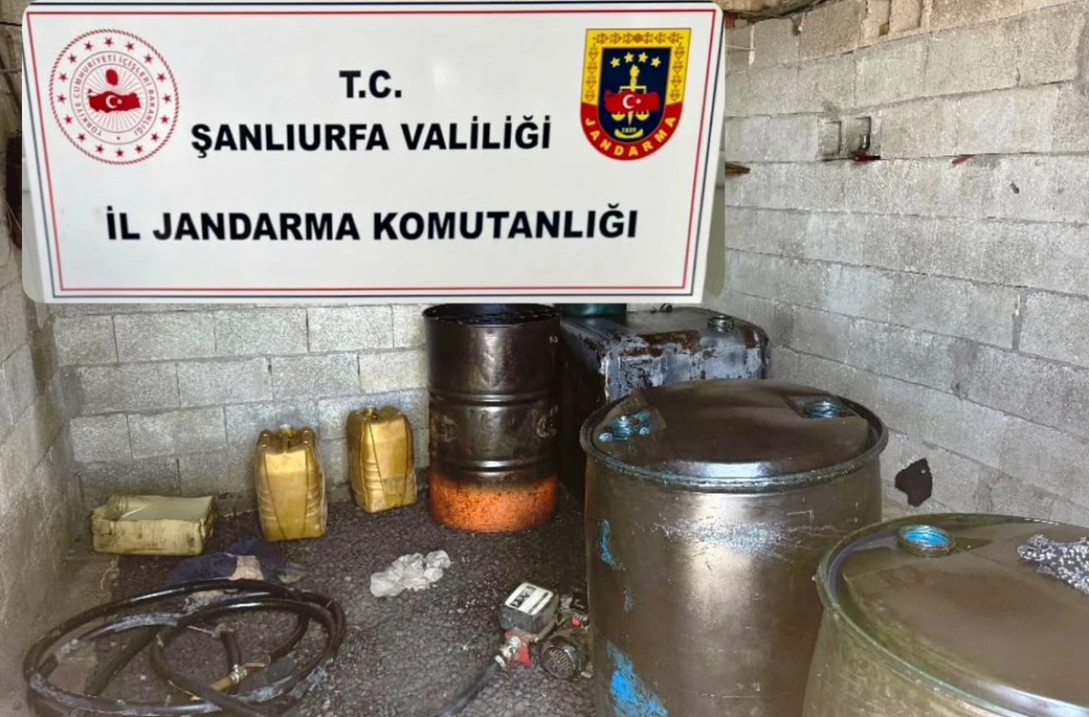 Viranşehir&rsquo;de Ka&ccedil;ak Akaryakıt Operasyonu: 1.650 Litre Yakıt Ele Ge&ccedil;irildi
